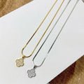 Collar Clover